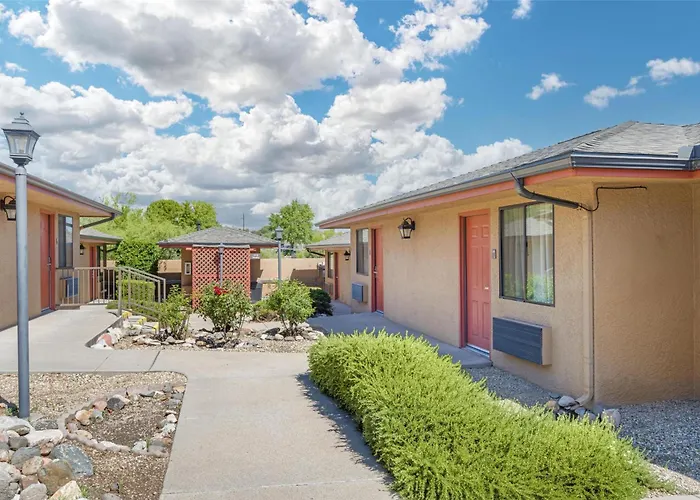 Hotel Western Cottonwood