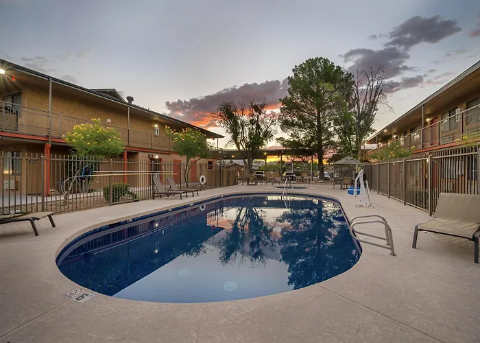 Hotel Western 3*